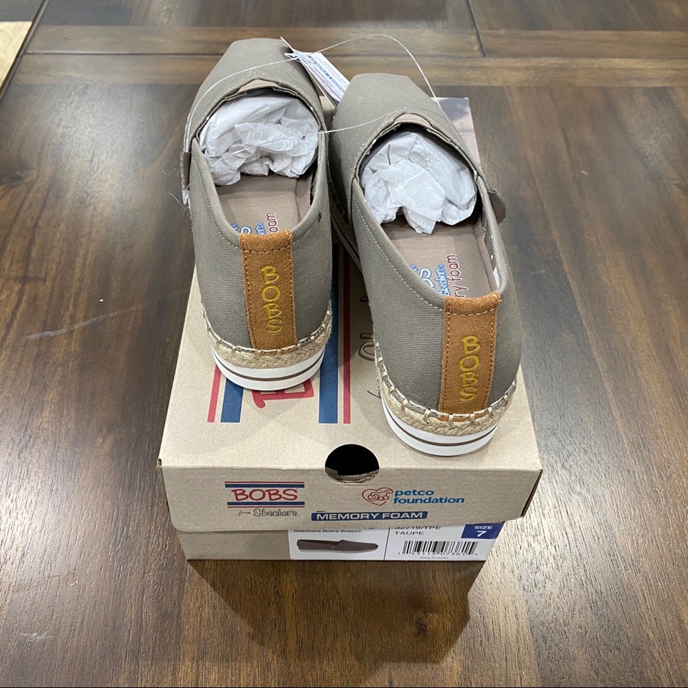🔥 BOBS Skechers Breeze Memory Foam Canvas Loafers - Picture 6 of 7